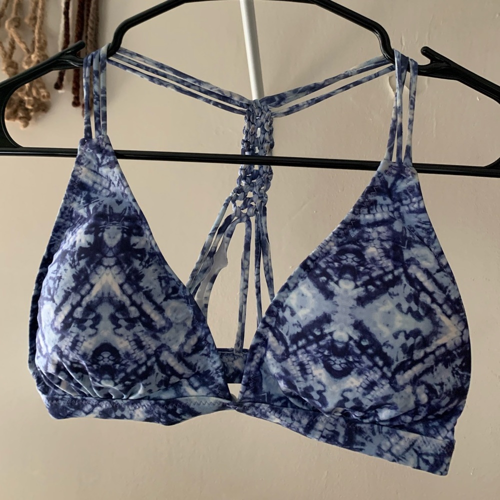 Blue and White Patterned Bikini Top - Aeropostale
